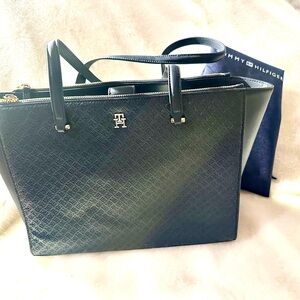 Tommy Hilfiger Navy and Black Tote